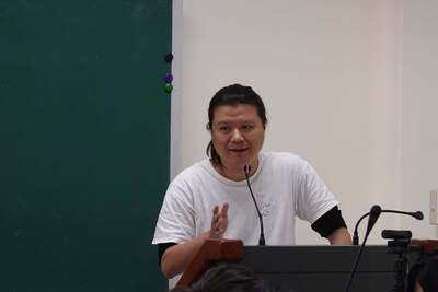 論文特約討論人李百中教授